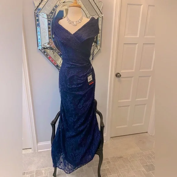 NWT La Femme Wedding Lace Rhinestone Classic Fitted Special Occasion Dress - Picture 12 of 16